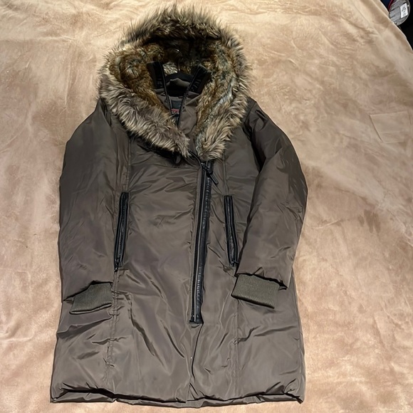 Atelier Noir devision of Rudsak. - Picture 1 of 11